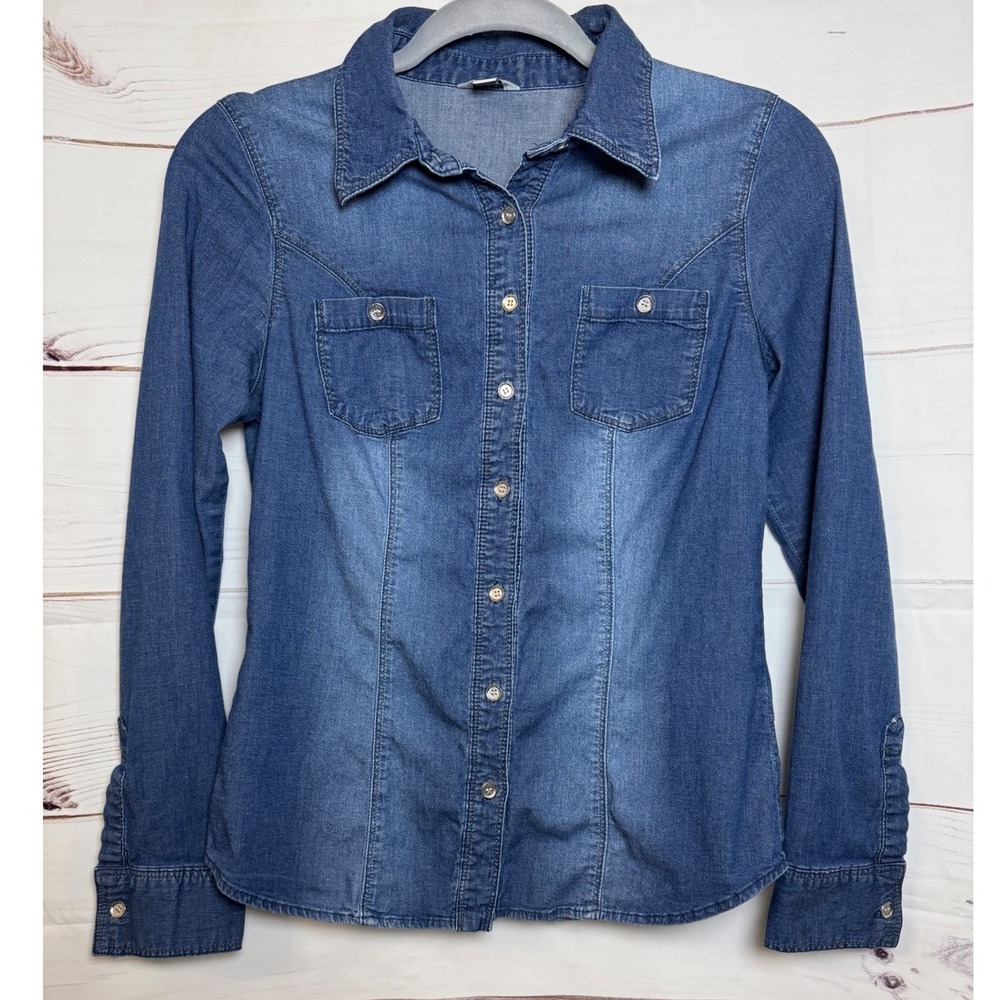 Guess Brand Women's Denim‎ Button-Up Shirt / Size Small / Sku0058